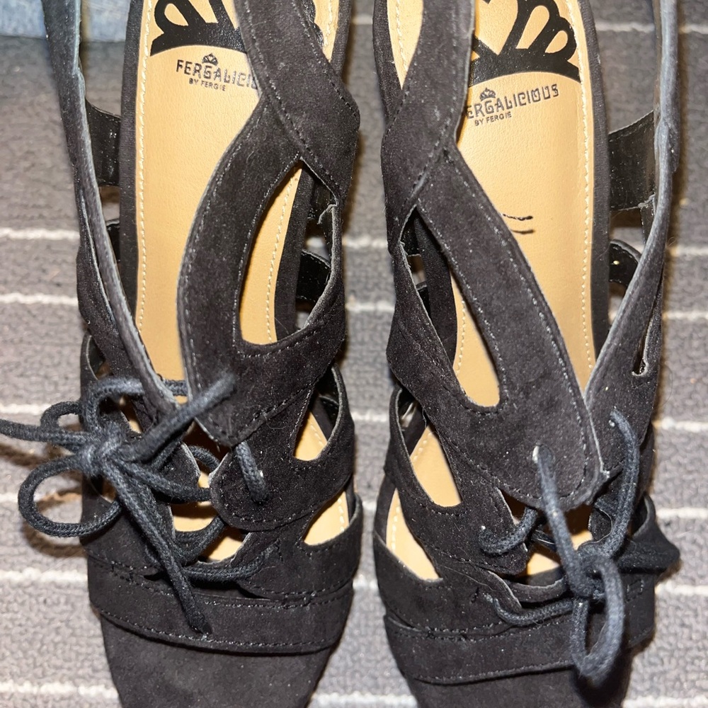 Fergie wedges, black, like new in great condition. Women US size 7.